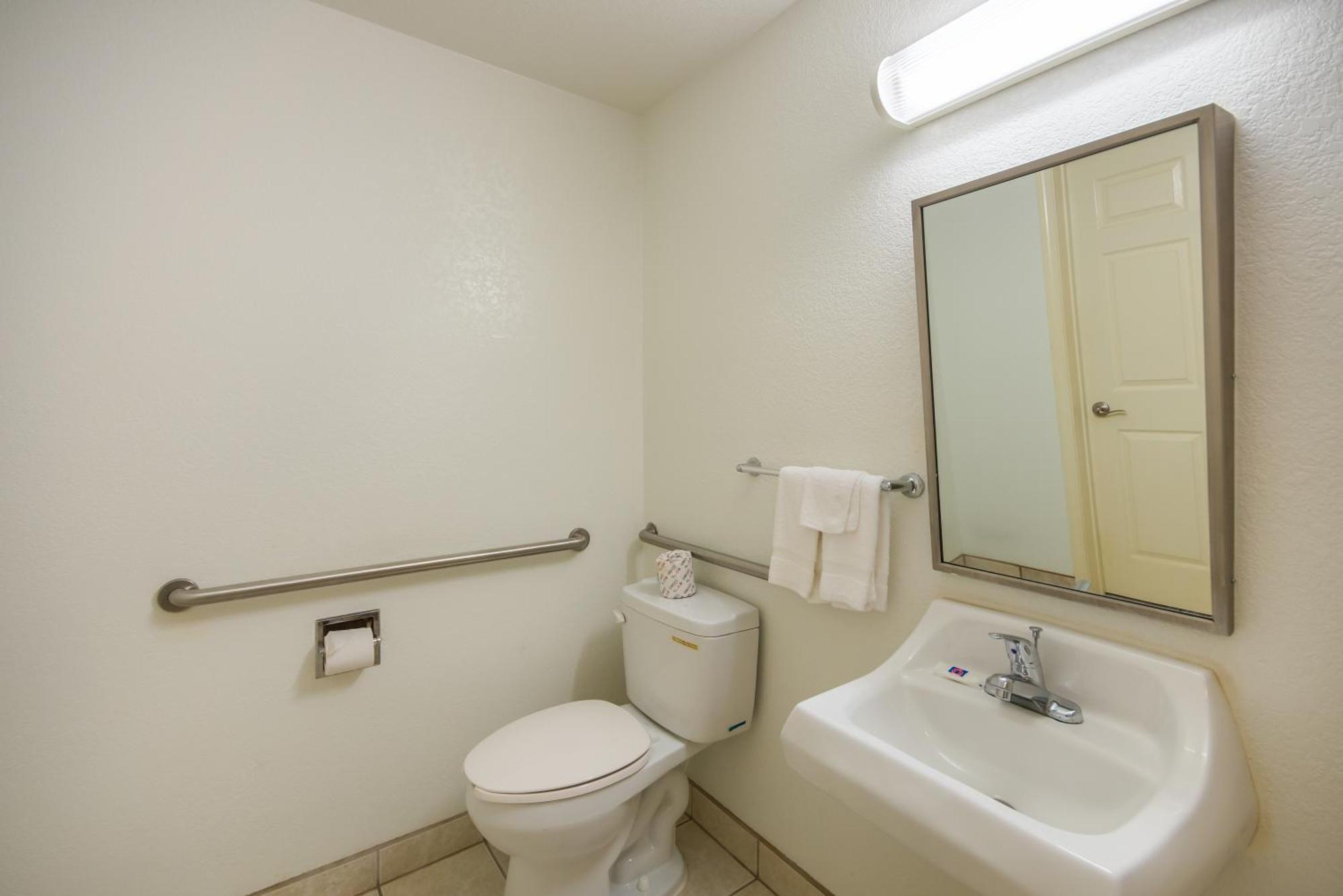 Americas Best Value Inn & Suites Humble Dış mekan fotoğraf